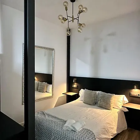 Turísticos Plaza Atochas # 4 Apartahotel 3*