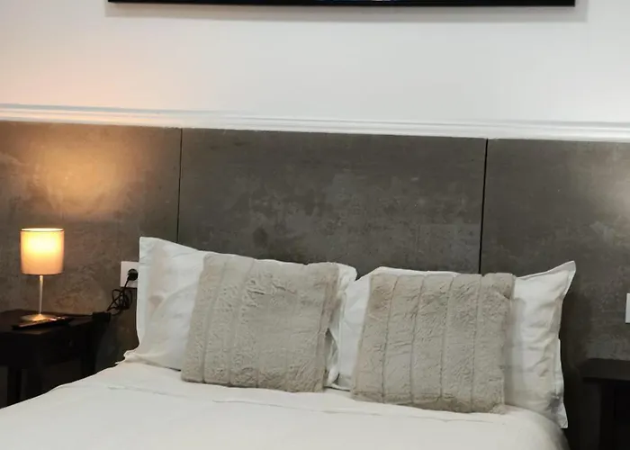 Turisticos Plaza Atochas # 4 Aparthotel A Coruna